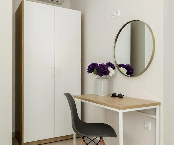 V Luxury Ii Siviri